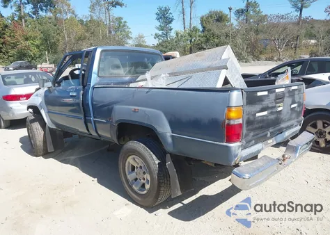 1988 Toyota Pickup Rn63 Std from USA, damaged, VIN JT4RN63A3J8007852